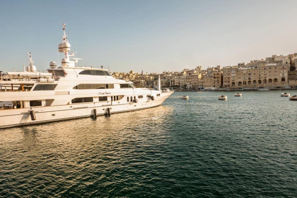 Vittoriosa' Seafront 2 Bed Highly Furnished Apartment Exterior foto